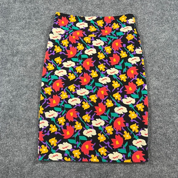 LuLaRoe Dresses & Skirts - Lularoe Pencil Skirt Womens Small Multicolor Floral Stretch Knee Length Office